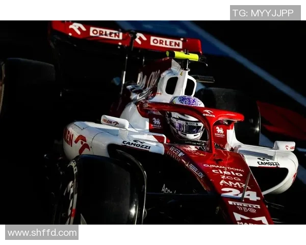 F1车手心态对赛场表现的影响与心理调节策略分析